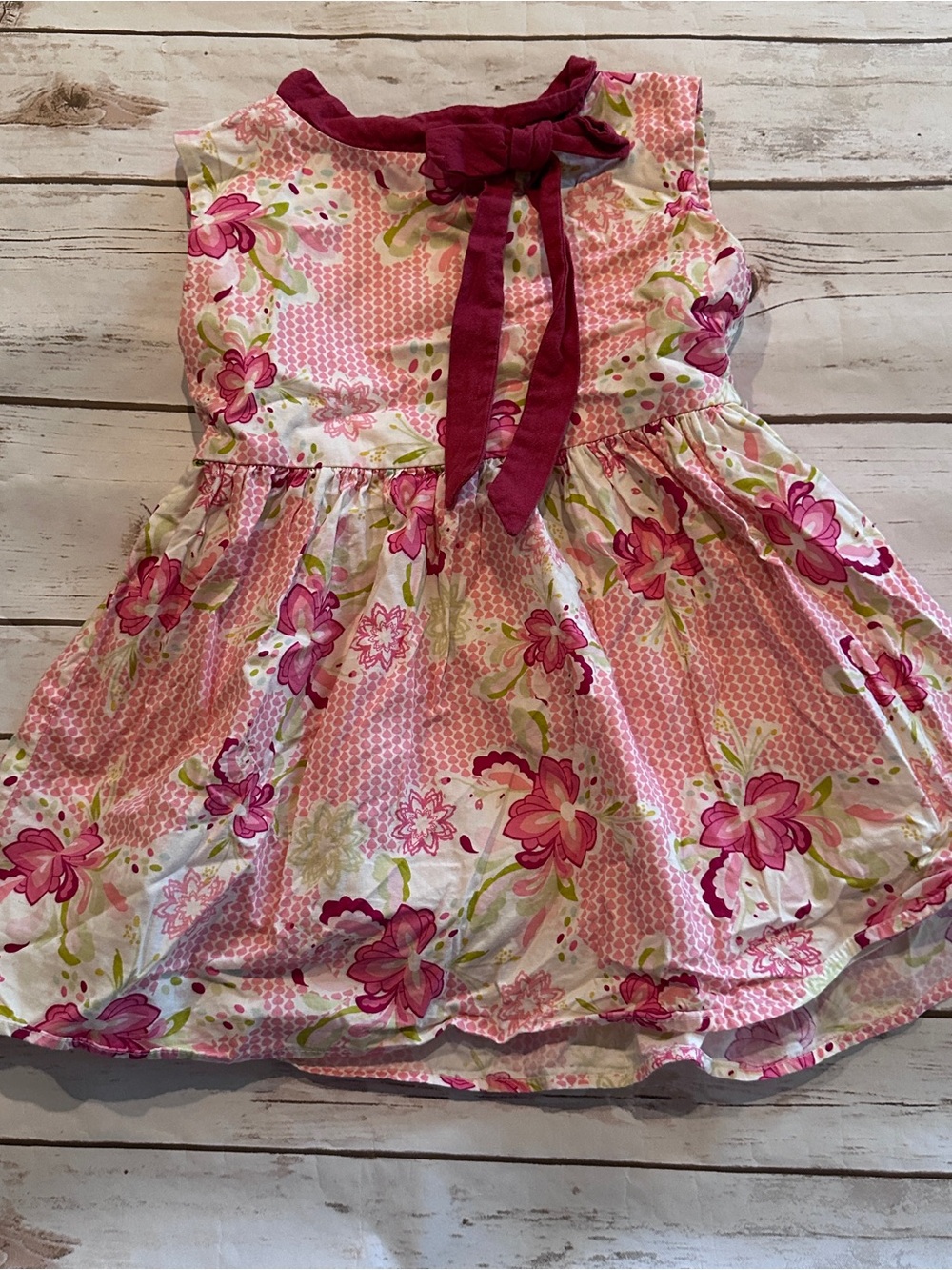 Persnickety Pink floral blouse with bow detail, vguc size 6 years